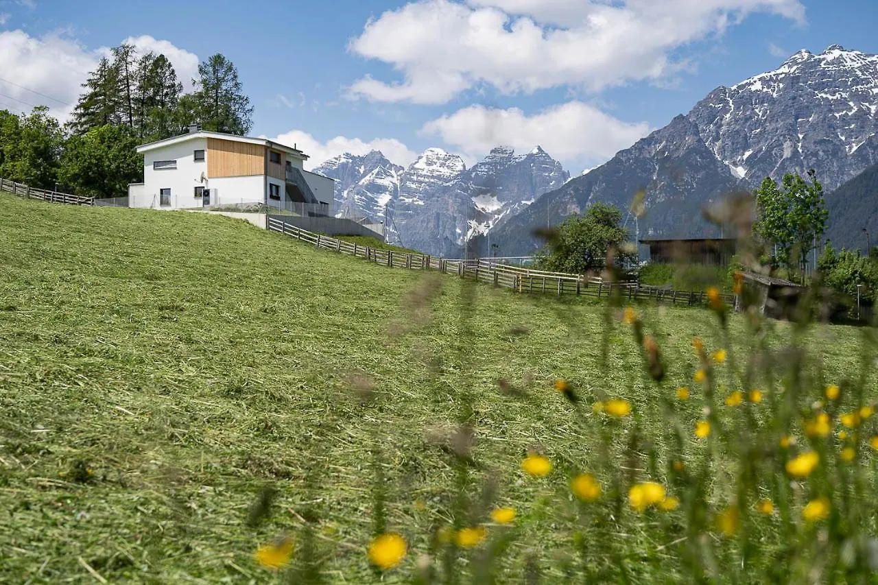 Haus Nordketten Blick Schonberg im Stubaital